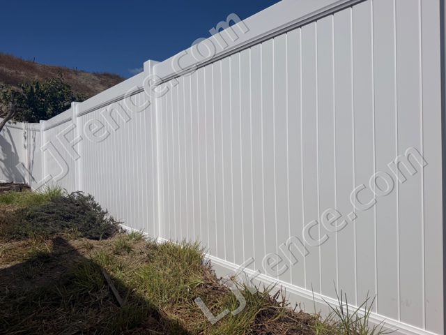 6FT White Vinyl Privacy Fence
