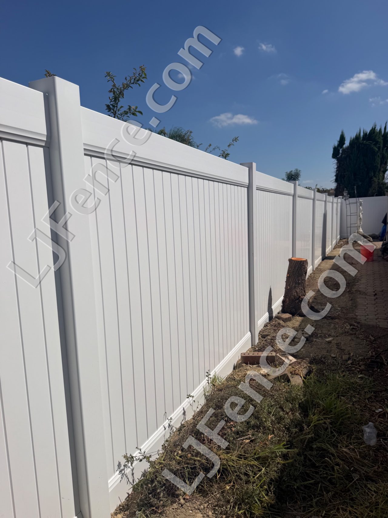 6FT White Vinyl Privacy Fence