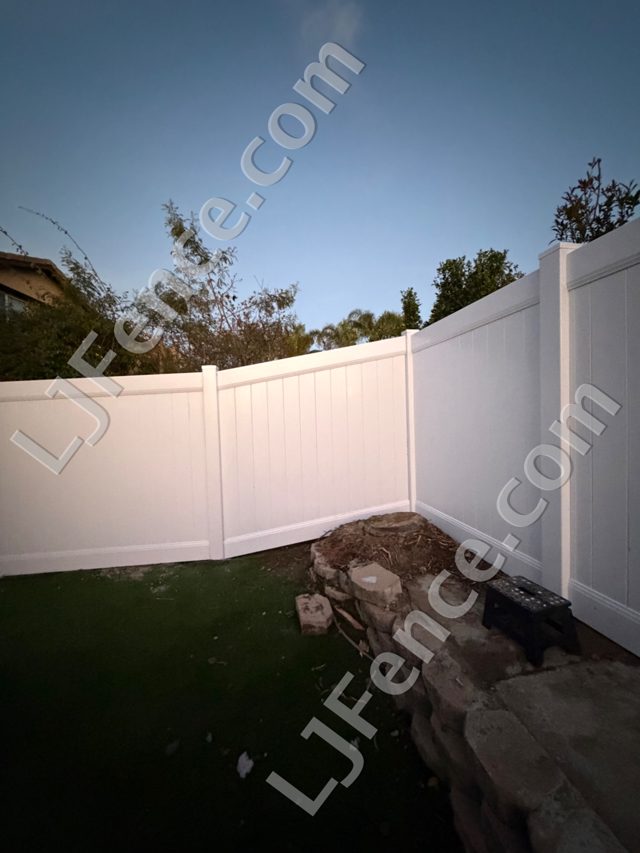 6FT White Vinyl Privacy Fence