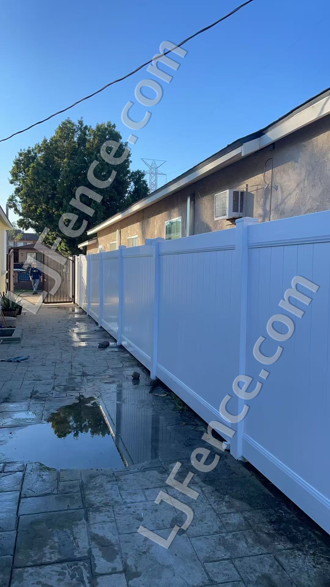 6FT White Vinyl Privacy Fence