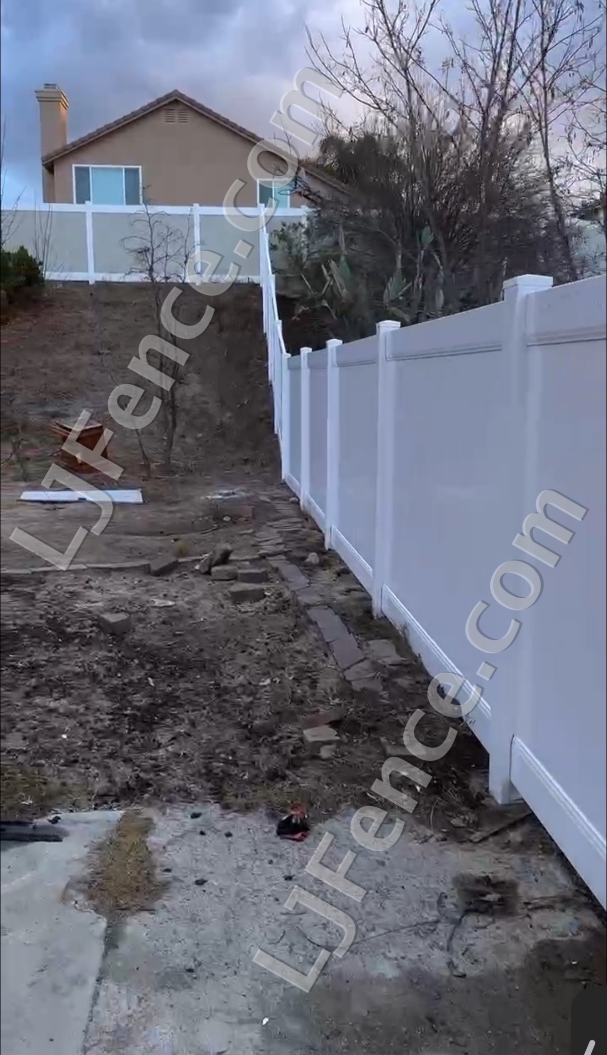 6FT White Vinyl Privacy Fence