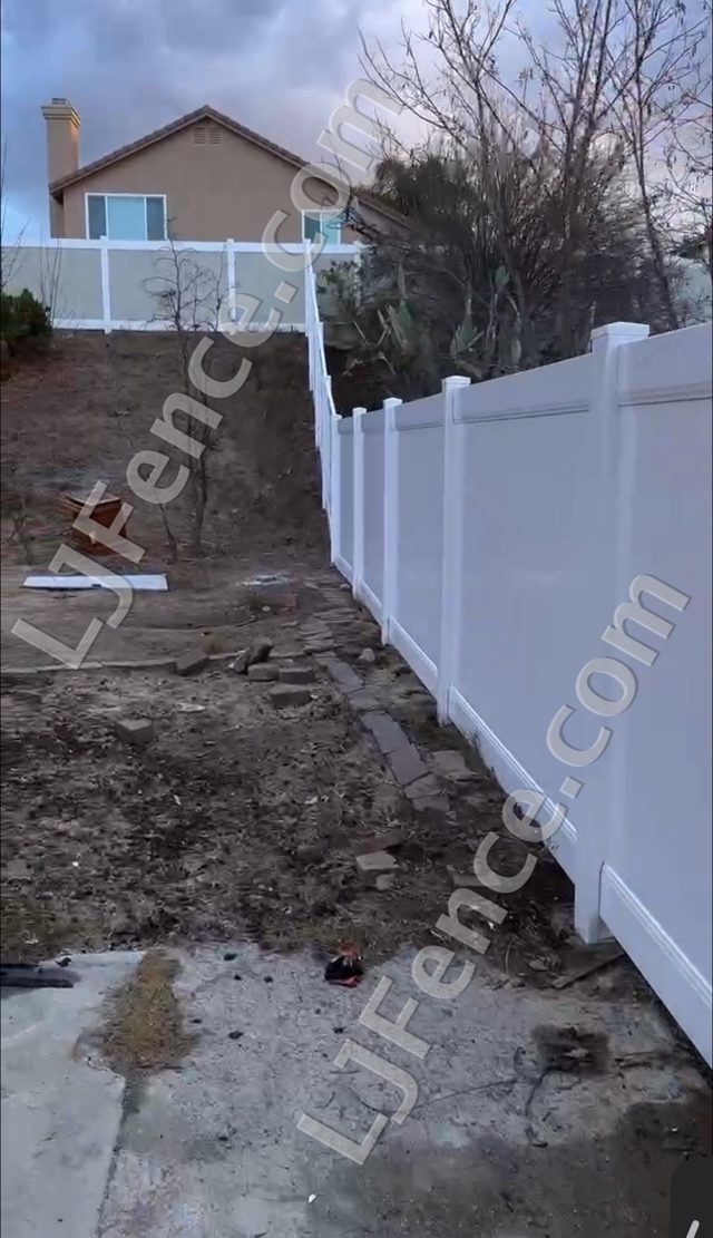 6FT White Vinyl Privacy Fence