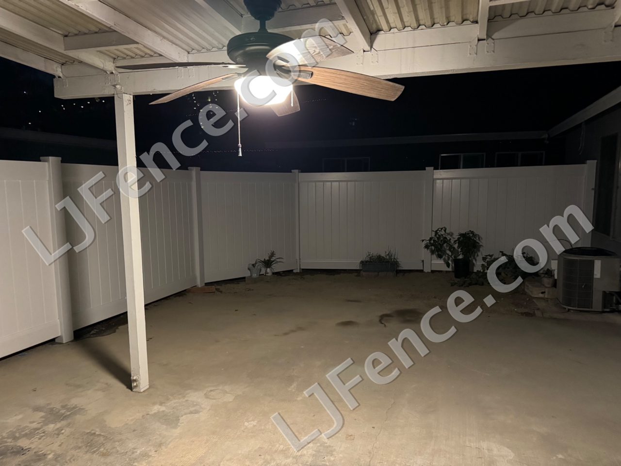 6FT White Vinyl Privacy Fence