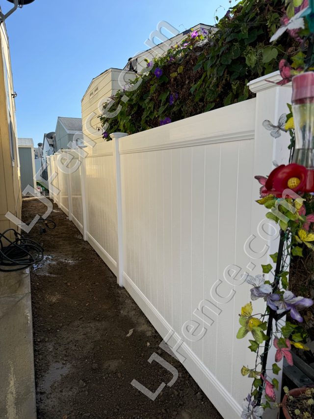 6FT White Vinyl Privacy Fence