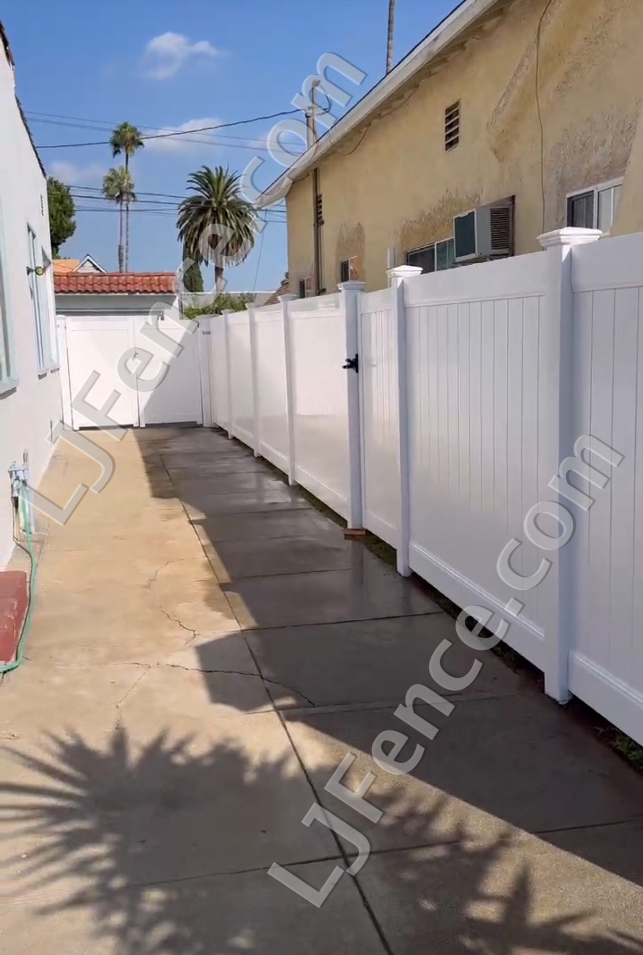 6FT White Vinyl Privacy Fence