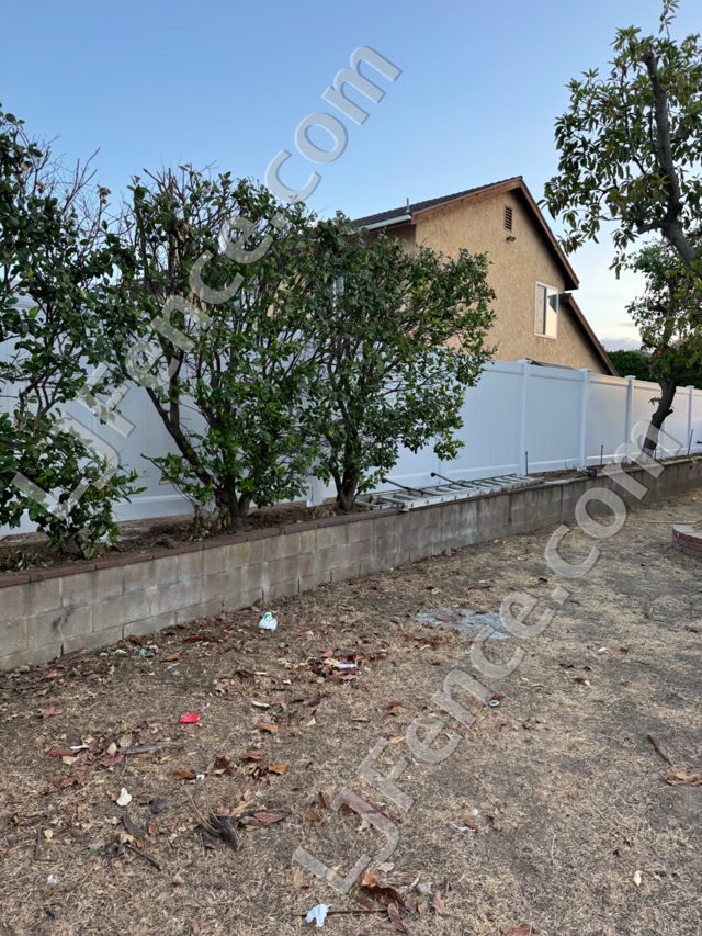 6FT White Vinyl Privacy Fence