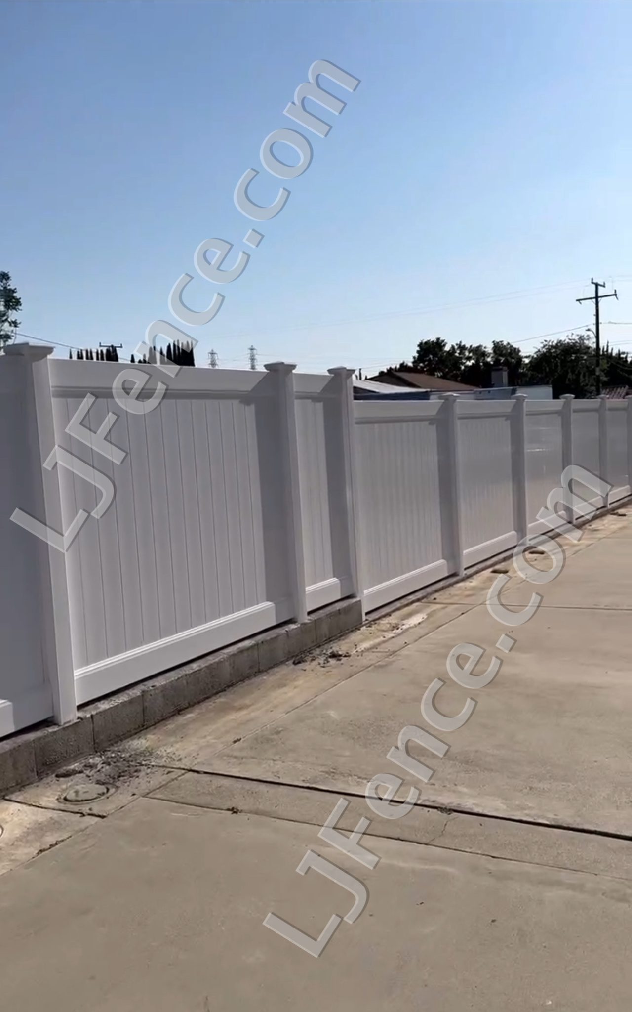 6FT White Vinyl Privacy Fence