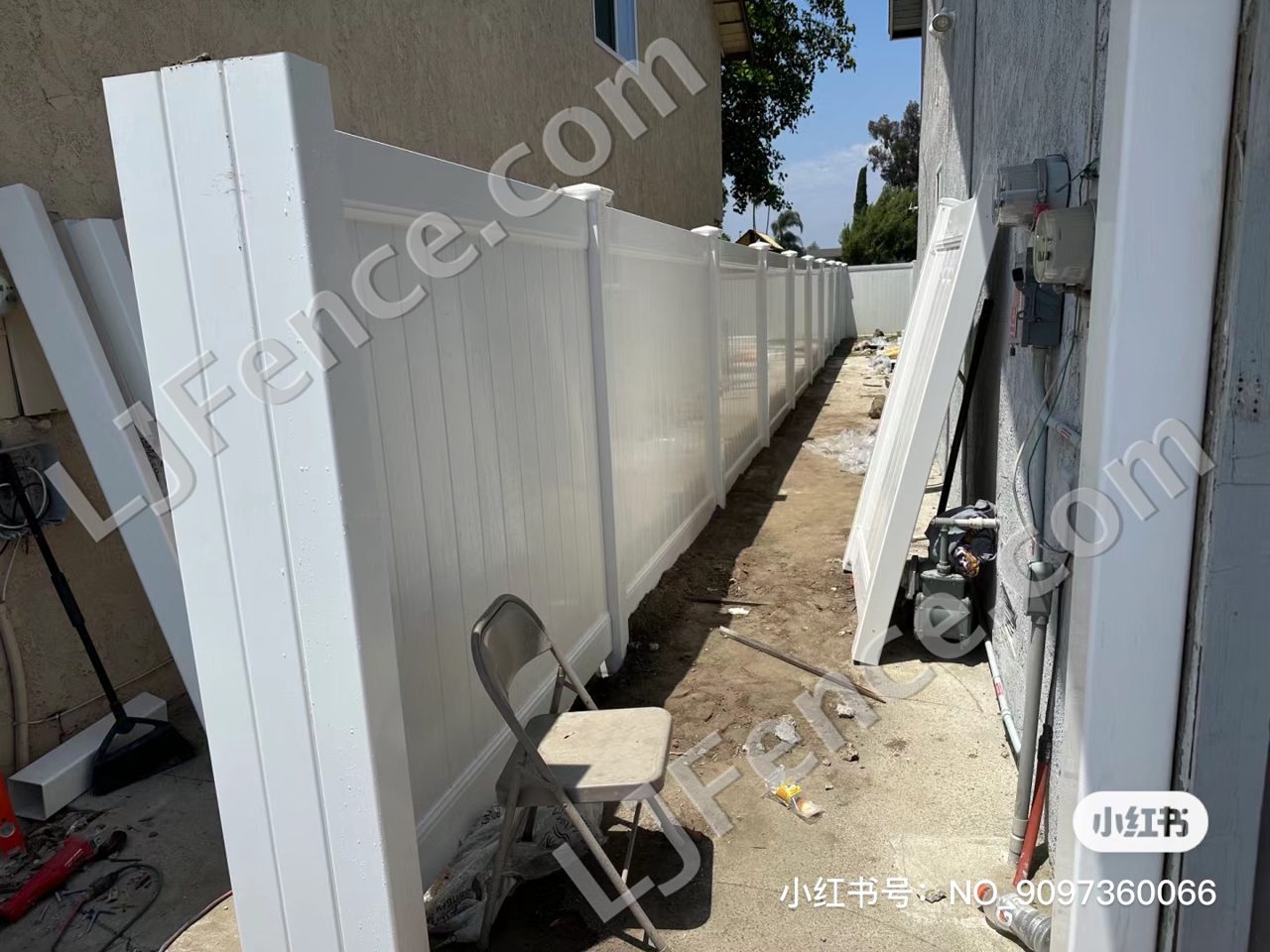 6FT White Vinyl Privacy Fence