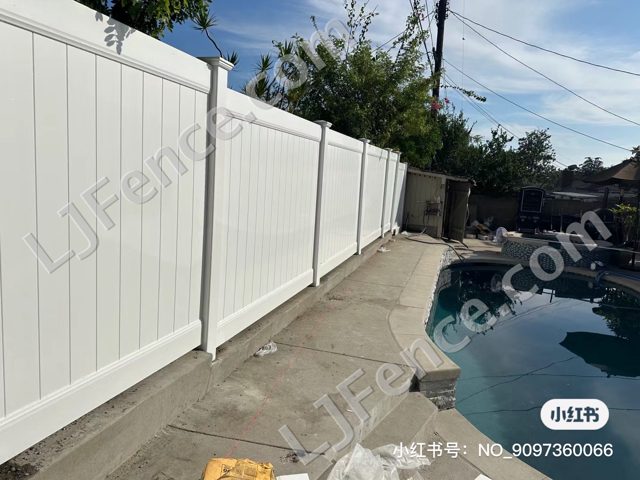 6FT White Vinyl Privacy Fence