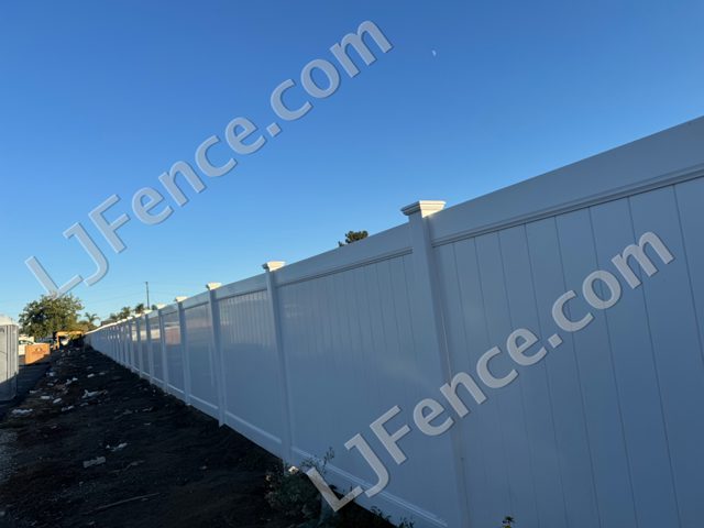 6FT White Vinyl Privacy Fence
