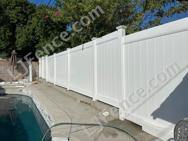 6FT White Vinyl Privacy Fence
