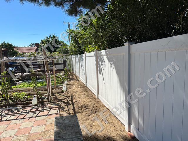 6FT White Vinyl Privacy Fence