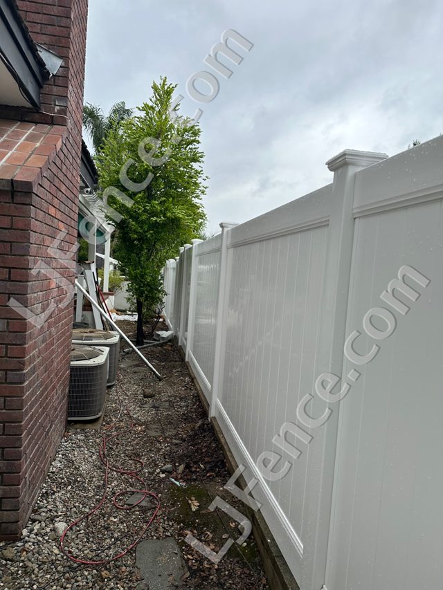 6FT White Vinyl Privacy Fence