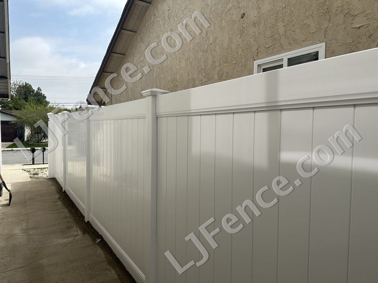 6FT White Vinyl Privacy Fence
