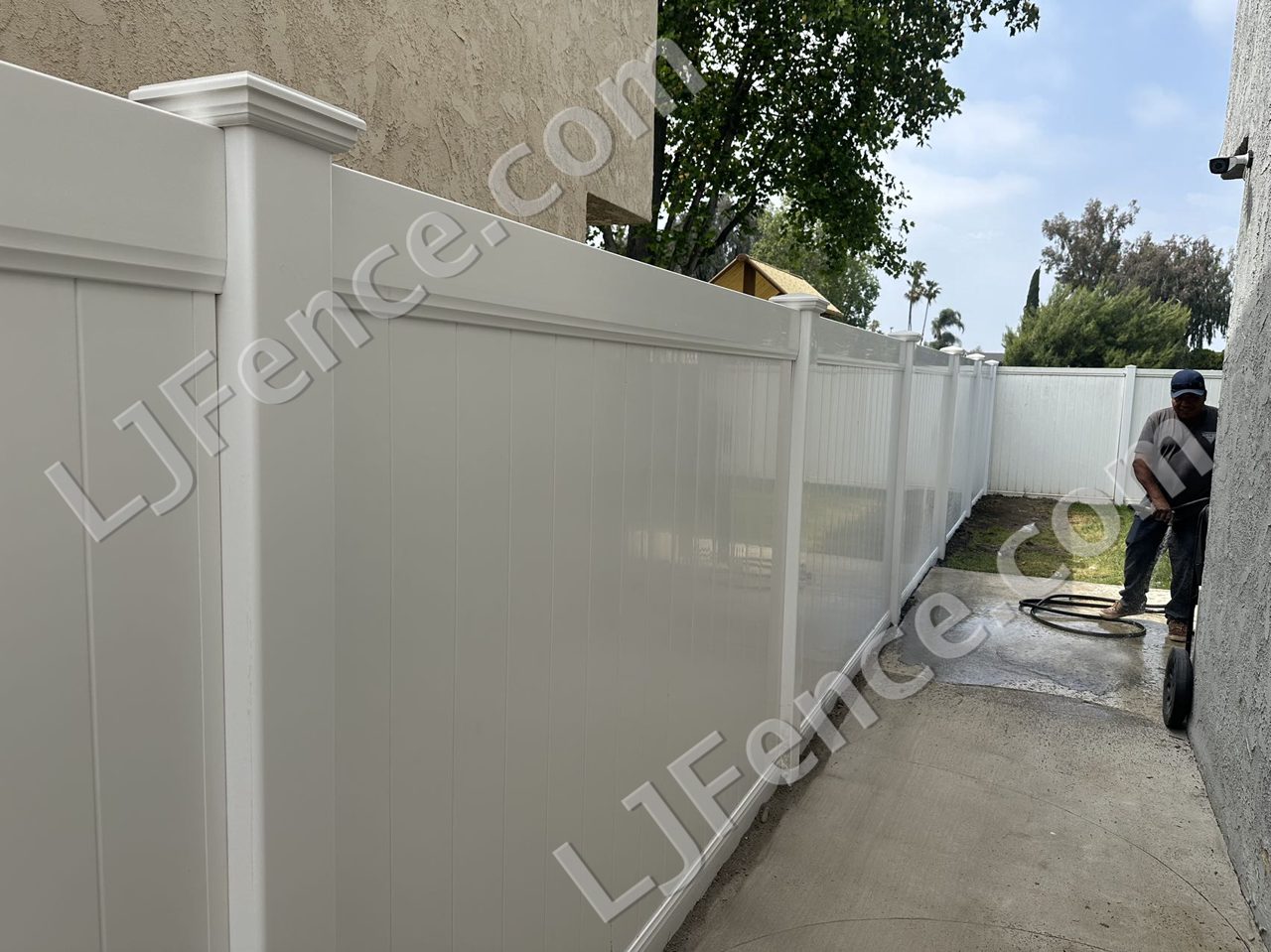 6FT White Vinyl Privacy Fence