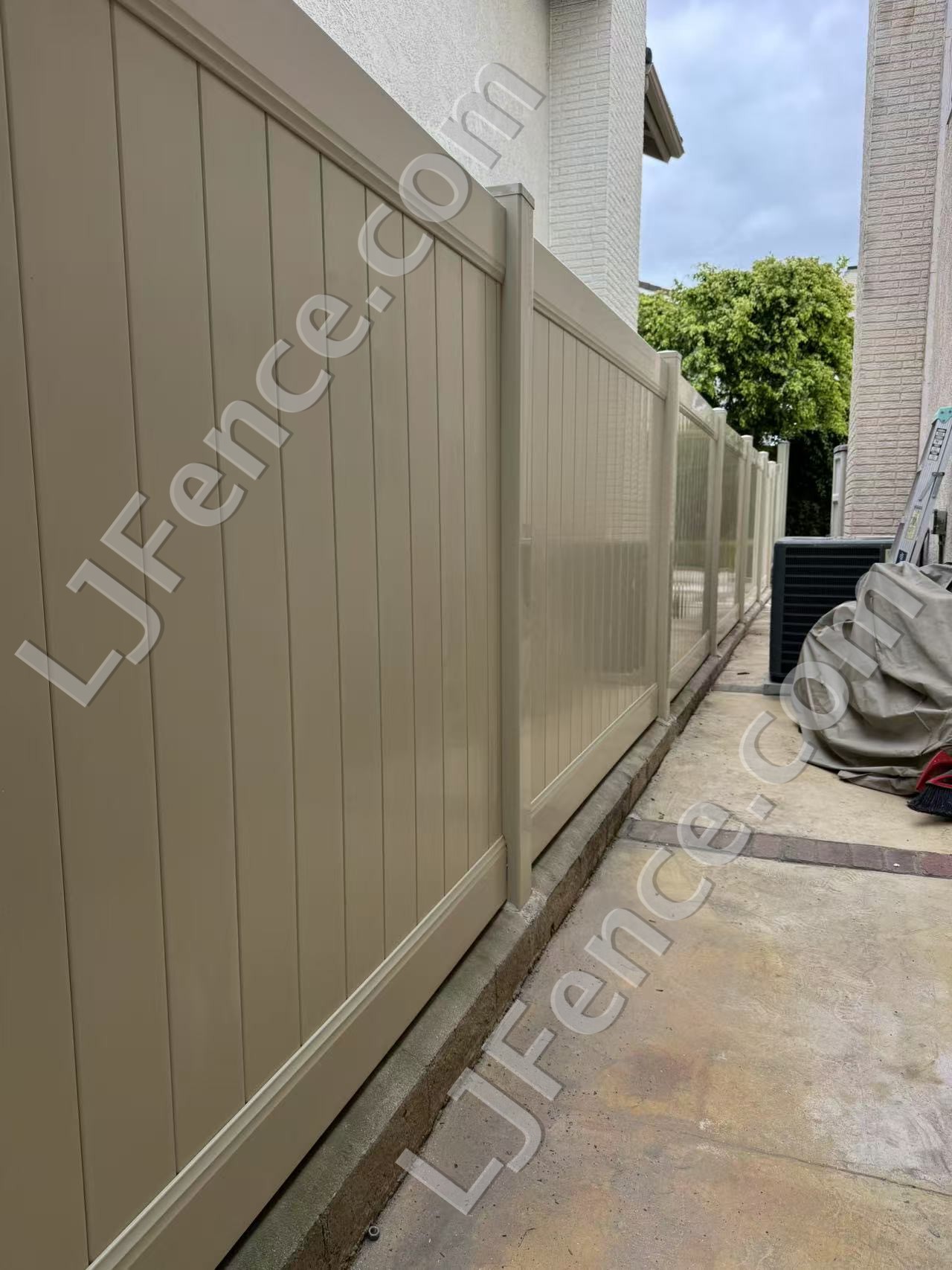 6FT Tan Vinyl Privacy Fence