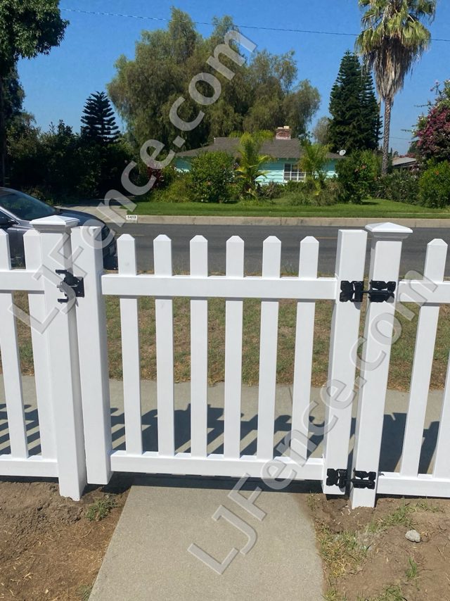 4FT White Open Picket Fence