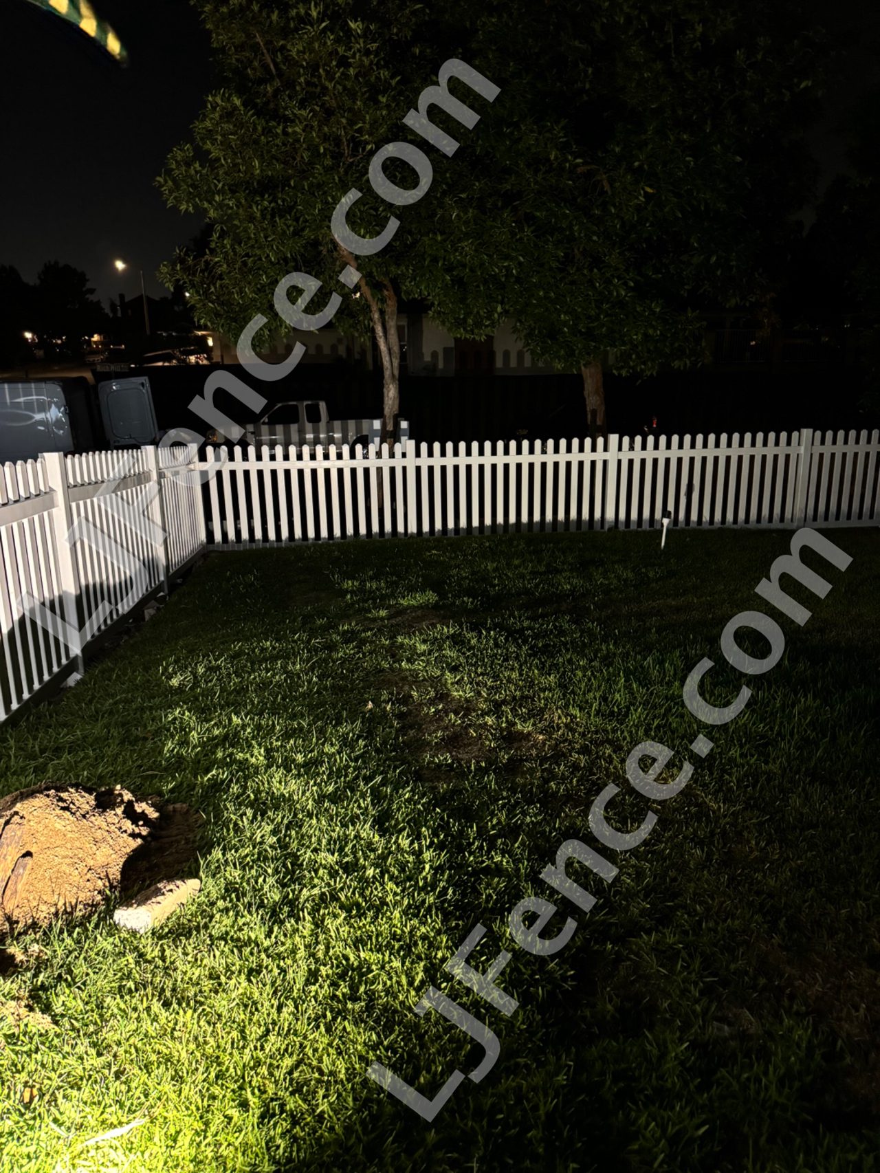 4FT White Open Picket Fence