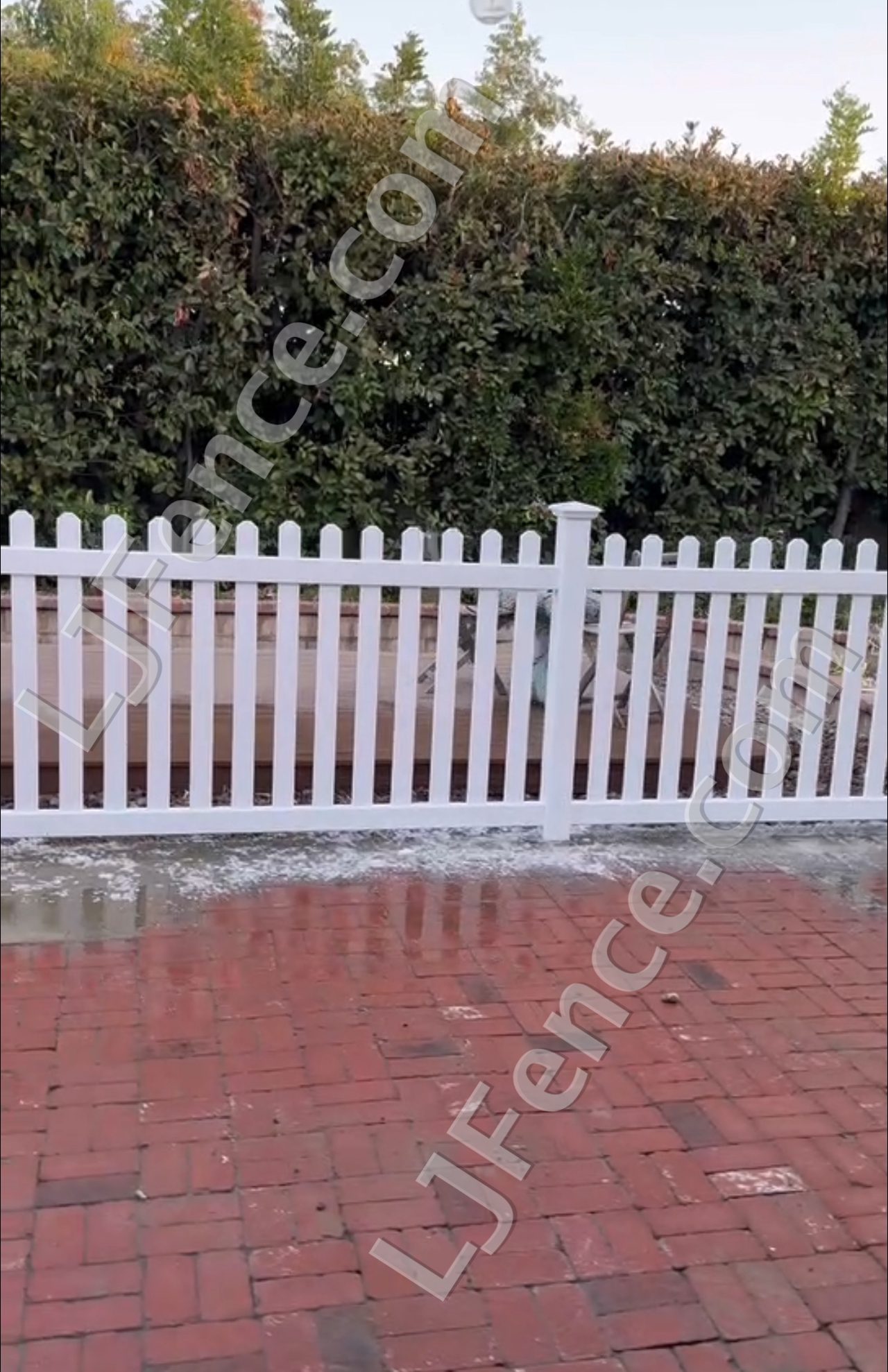 4FT White Open Picket Fence
