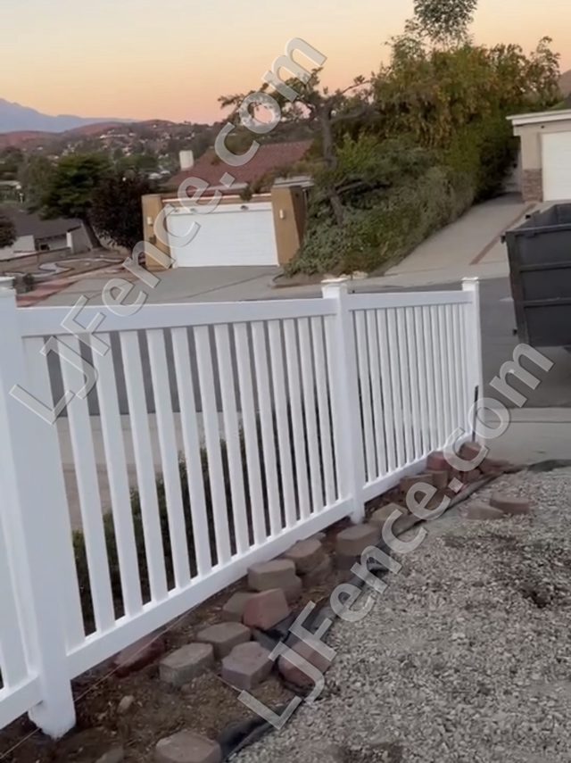 4FT White Flat Top Picket Fence